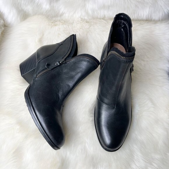 NEW Earth Hawthorne Black Leather Ankle Boots Size 7 Booties - Picture 1 of 13
